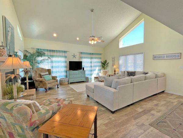 Three Bedroom Pool Home Pensacola Beach